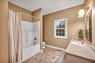 8933 Mountain View Dr, Mentor, OH 44060 - Photo 23