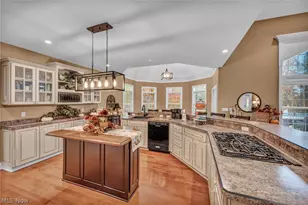 8933 Mountain View Dr, Mentor, OH 44060 - Photo 29