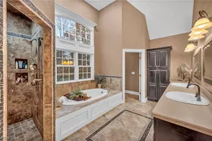 8933 Mountain View Dr, Mentor, OH 44060 - Photo 45