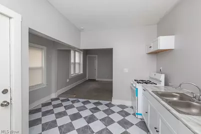 637-639 E 102nd Street, Loveland, OH 44108 - Photo 5