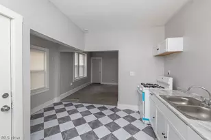 637-639 E 102nd St, Loveland, OH 44108 - Photo 5