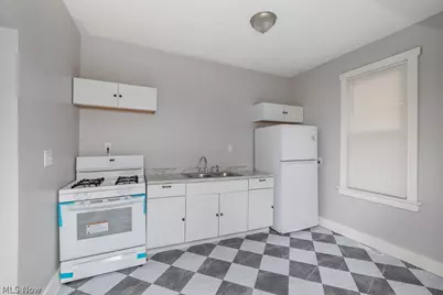 637-639 E 102nd Street, Loveland, OH 44108 - Photo 3