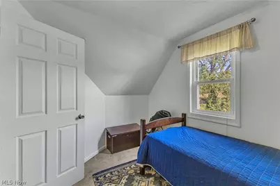 950 E Sprague Road, Grandview Heights, OH 44147 - Photo 15