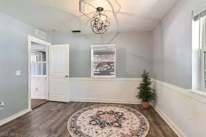 1910 Tudor Street, Cuyahoga Falls, OH 44221 - Photo 21