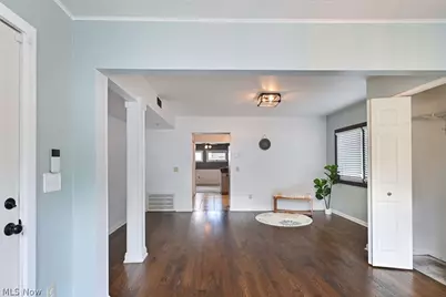 1910 Tudor Street, Cuyahoga Falls, OH 44221 - Photo 5