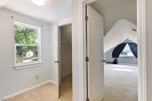 1910 Tudor St, Cuyahoga Falls, OH 44221 - Photo 25