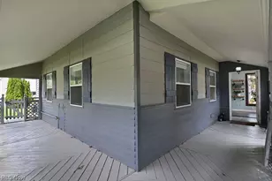 1910 Tudor St, Cuyahoga Falls, OH 44221 - Photo 47