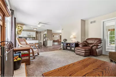 4297 Brookview Court, Uniontown, OH 44685 - Photo 13