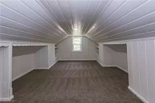 144 Malacca St, Akron, OH 44305 - Photo 23