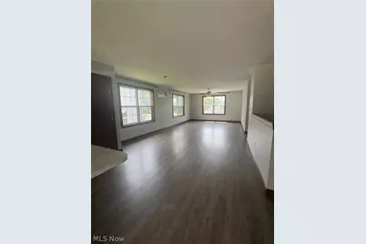 357 E Liberty Street Street, Millersburg, OH 44654 - Photo 5
