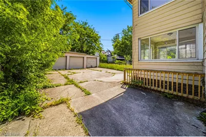 957 Thornhill Drive, Loveland, OH 44108 - Photo 3
