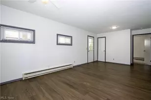 912 Jefferson St, Orrville, OH 44667 - Photo 3