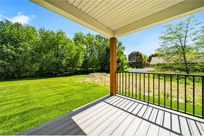 975 Lake Road, Conneaut, OH 44030 - Photo 9