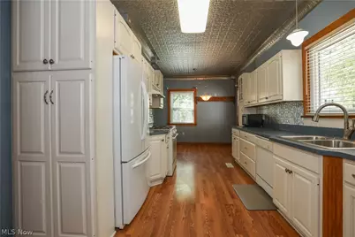 228 Lawrence Street, Ravenna, OH 44266 - Photo 33