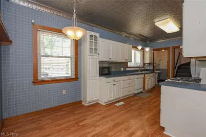 228 Lawrence Street, Ravenna, OH 44266 - Photo 27