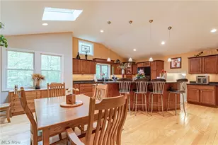 6424 Creekside Trail, Solon, OH 44139 - Photo 7