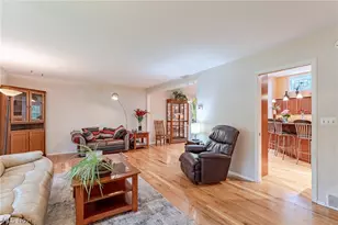 6424 Creekside Trail, Solon, OH 44139 - Photo 5