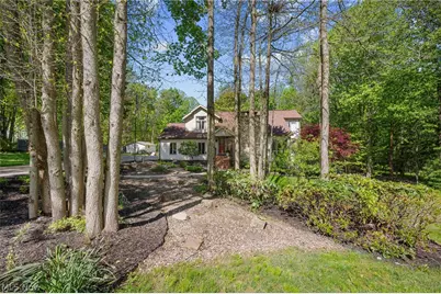 18976 Thorpe Road, Chagrin Falls, OH 44023 - Photo 35