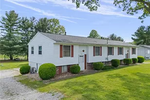 120 Center Rd, New Franklin, OH 44319 - Photo 3
