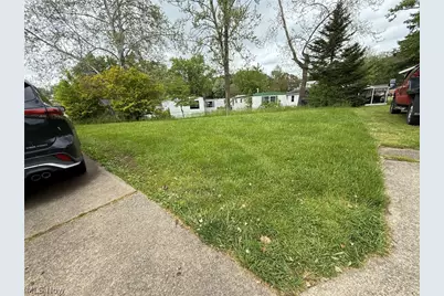 200 Driftwood Drive SE, New Philadelphia, OH 44663 - Photo 3