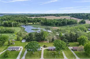 134 Center Rd, New Franklin, OH 44319 - Photo 21