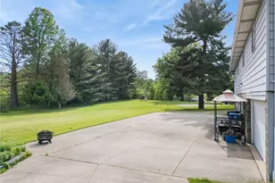 134 Center Rd, New Franklin, OH 44319 - Photo 7