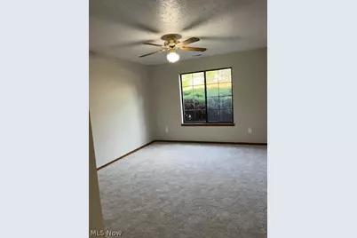 8621 Scenicview Drive #105, Grandview Heights, OH 44147 - Photo 7