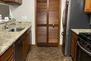 8621 Scenicview Dr, Grandview Heights, OH 44147 - Photo 5
