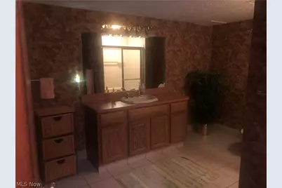 8135 Thackeray Court, Grandview Heights, OH 44147 - Photo 35