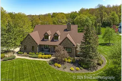 8135 Thackeray Court, Grandview Heights, OH 44147 - Photo 1