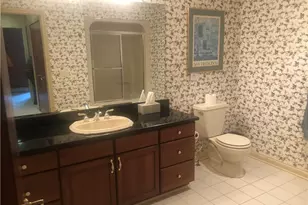 8135 Thackeray Ct, Grandview Heights, OH 44147 - Photo 29