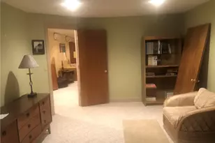 8135 Thackeray Ct, Grandview Heights, OH 44147 - Photo 45