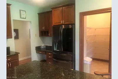 8135 Thackeray Court, Grandview Heights, OH 44147 - Photo 15