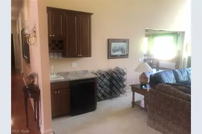 8135 Thackeray Court, Grandview Heights, OH 44147 - Photo 9