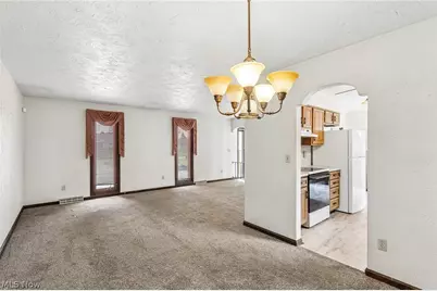 4100 Ivanhoe Drive, Lorain, OH 44053 - Photo 9