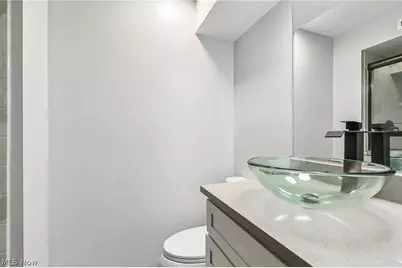 4100 Ivanhoe Drive, Lorain, OH 44053 - Photo 25