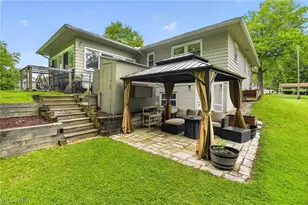 310 Montridge Dr, Canfield, OH 44406 - Photo 5