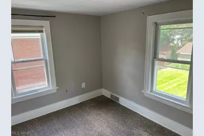 481 N Firestone Boulevard, Akron, OH 44301 - Photo 9