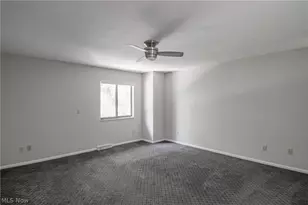 100 Silver Valley Blvd, Munroe Falls, OH 44262 - Photo 23