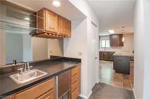 100 Silver Valley Blvd, Munroe Falls, OH 44262 - Photo 9