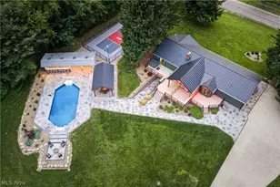 408 Center Rd, New Franklin, OH 44319 - Photo 7