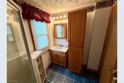 2149 Henry Avenue SW, Canton, OH 44706 - Photo 9