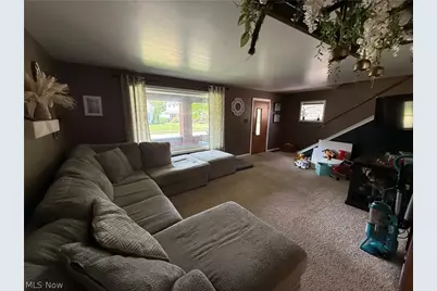 1033 Eastport Avenue, Uhrichsville, OH 44683 - Photo 7