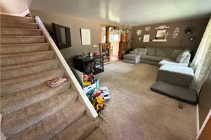 1033 Eastport Ave, Uhrichsville, OH 44683 - Photo 5