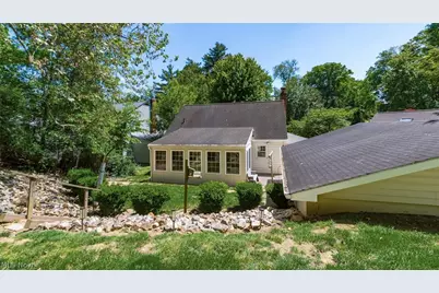 2067 Norwood Boulevard, Zanesville, OH 43701 - Photo 5