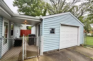 180 Winchester Ave, Youngstown, OH 44509 - Photo 3