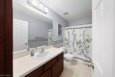 4642 Crossing Trail, Lorain, OH 44053 - Photo 23