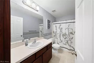 4642 Crossing Trail, Lorain, OH 44053 - Photo 23