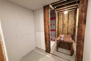 10704 Pasadena Ave, Loveland, OH 44108 - Photo 5