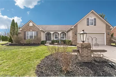 1235 Cherokee Path, Vermilion, OH 44089 - Photo 1